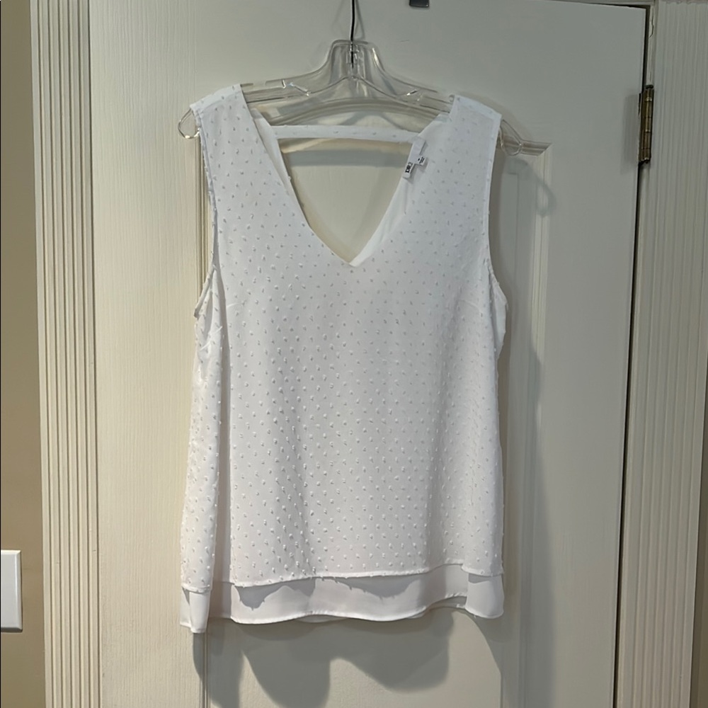 Elegant White Sleeveless Top